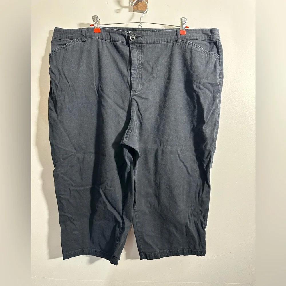 Croft Barrow Women’s 22W Dark Blue Classic Fit Stretch Capri Pants | SKU 0542